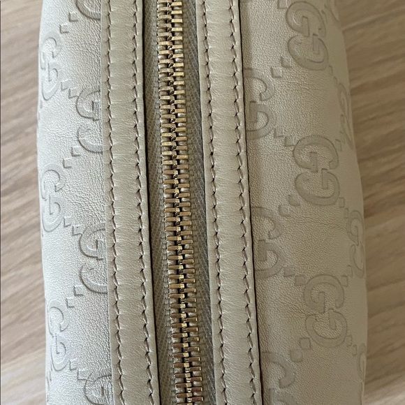 Gucci Leather Cosmetic Makeup Pouch - Picture 5 of 14